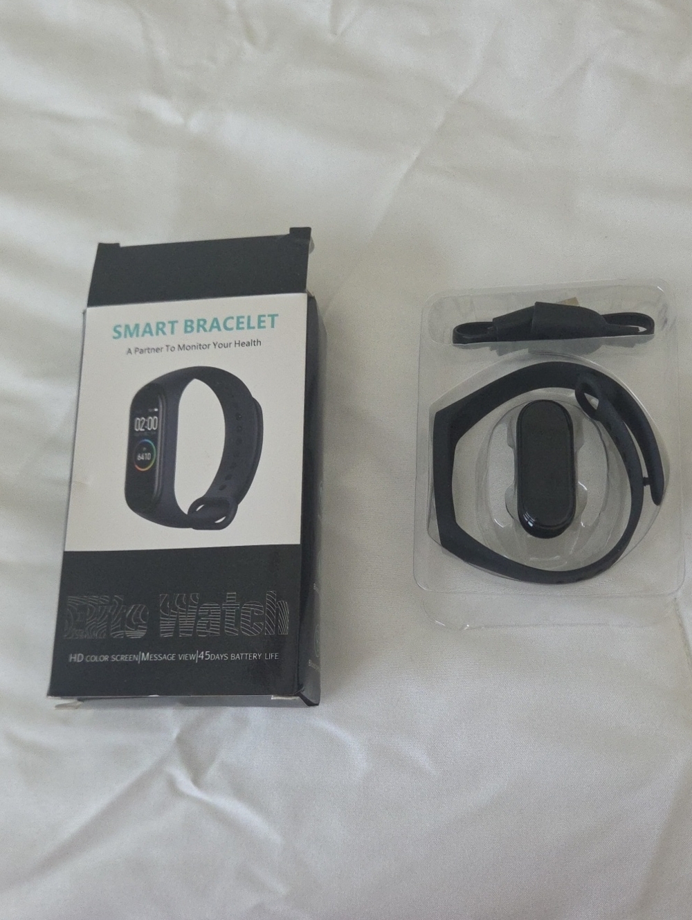 Black Smart Bracelet Fitness Tracker with Activity & Heart Rate Monitoring